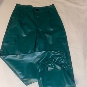 Beautiful green size, medium leather pants